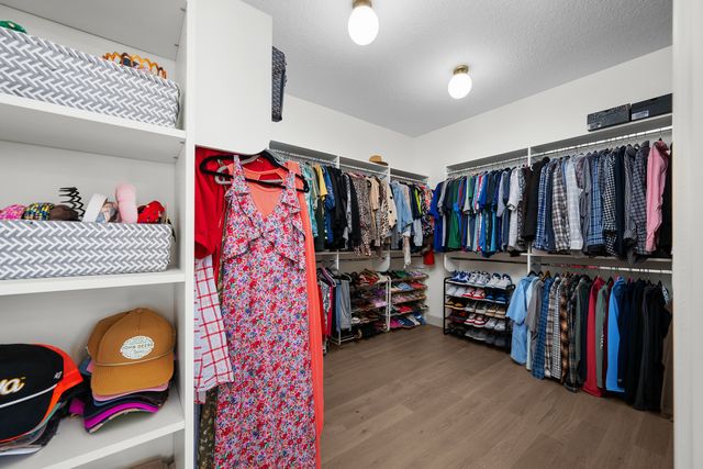 7131 Alvie Lane, Bettendorf, IA 52722
