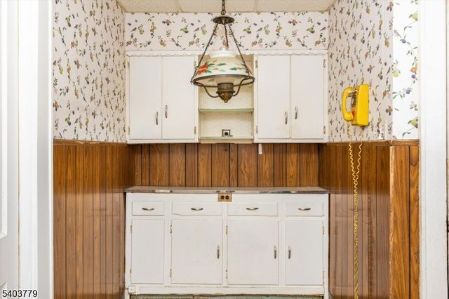 105 Midland Ave, Glen Ridge Boro Twp., NJ 07028