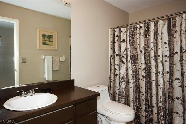 8121 S Woods CIR Unit 5, Fort Myers, FL 33919