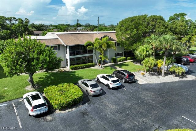 8121 S Woods CIR Unit 5, Fort Myers, FL 33919