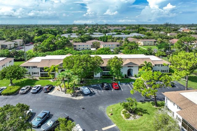 8121 S Woods CIR Unit 5, Fort Myers, FL 33919