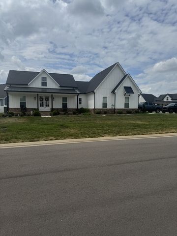 3011 Bootknife Dr, Bell Buckle, TN 37020