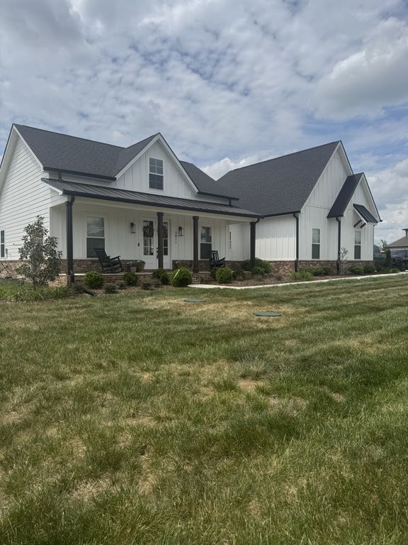 3011 Bootknife Dr, Bell Buckle, TN 37020