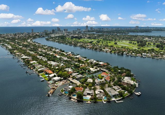 1865 Daytonia Rd, Miami Beach, FL 33141