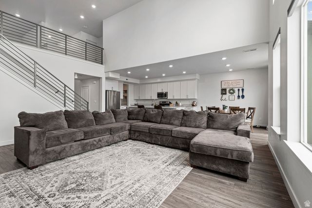 1844 W 2135 S, Woods Cross, UT 84087