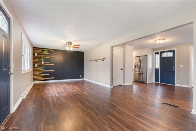 7825 Oakdale Street NW, Massillon, OH 44646