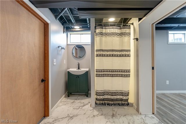 7825 Oakdale Street NW, Massillon, OH 44646