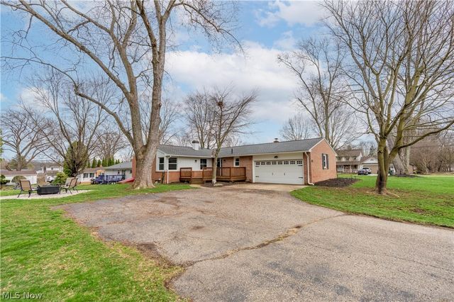 7825 Oakdale Street NW, Massillon, OH 44646