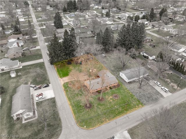 7825 Oakdale Street NW, Massillon, OH 44646