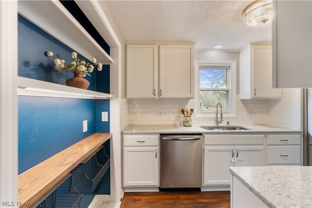 7825 Oakdale Street NW, Massillon, OH 44646