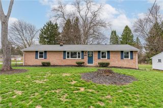 7825 Oakdale Street NW, Massillon, OH 44646