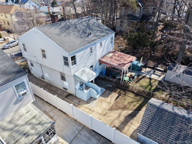 21942 141st Road, Springfield Gardens, NY 11413