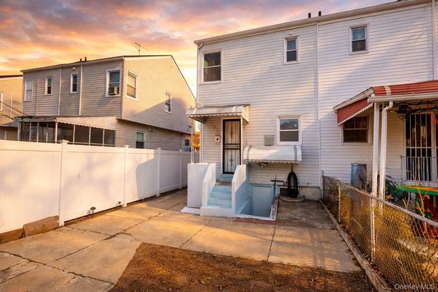 21942 141st Road, Springfield Gardens, NY 11413