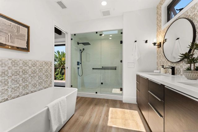2451 Malibu Way, Del Mar, CA 92014