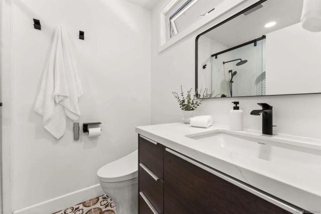 2451 Malibu Way, Del Mar, CA 92014