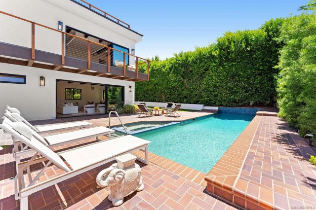 2451 Malibu Way, Del Mar, CA 92014