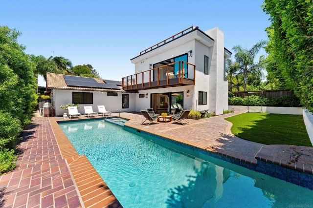 2451 Malibu Way, Del Mar, CA 92014