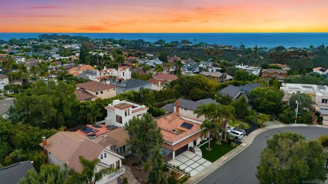 2451 Malibu Way, Del Mar, CA 92014