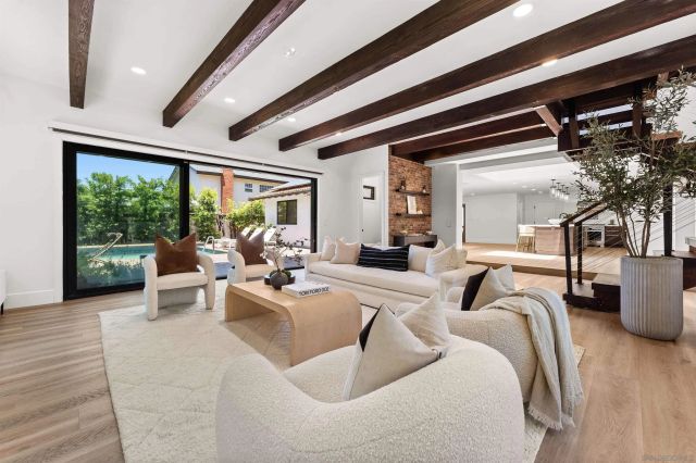 2451 Malibu Way, Del Mar, CA 92014