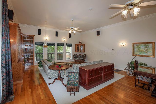 3011 S Hughes Street, Amarillo, TX 79109