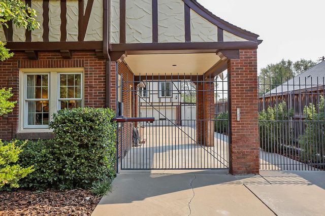 3011 S Hughes Street, Amarillo, TX 79109