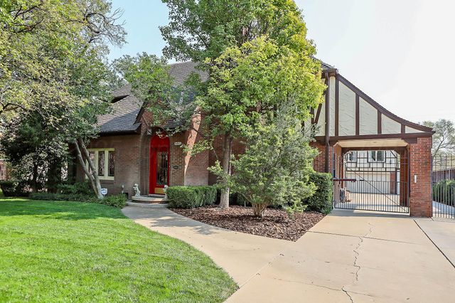 3011 S Hughes Street, Amarillo, TX 79109