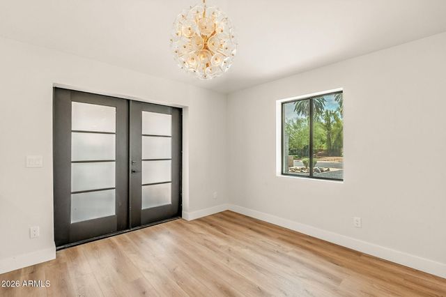 802 W EDGEMONT Avenue, Phoenix, AZ 85007