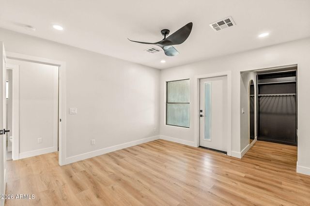 802 W EDGEMONT Avenue, Phoenix, AZ 85007