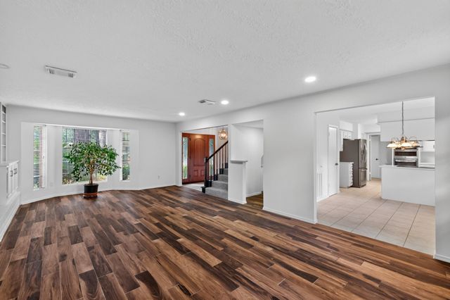 11630 Jaycreek Drive, Houston, TX 77070