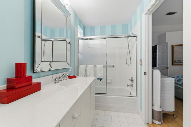 121 Sunset Bay Drive, Palm Beach Gardens, FL 33418