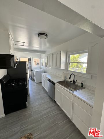 4119 3rd Avenue, Los Angeles, CA 90008