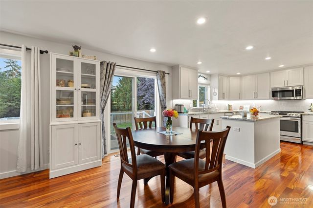 1057 Cascade Lane, Camano Island, WA 98282