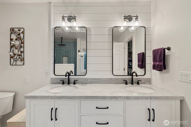 1057 Cascade Lane, Camano Island, WA 98282