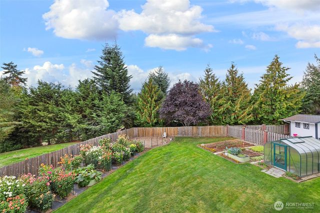 1057 Cascade Lane, Camano Island, WA 98282