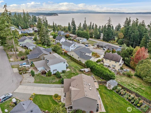 1057 Cascade Lane, Camano Island, WA 98282