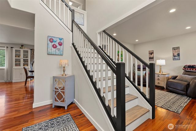 1057 Cascade Lane, Camano Island, WA 98282