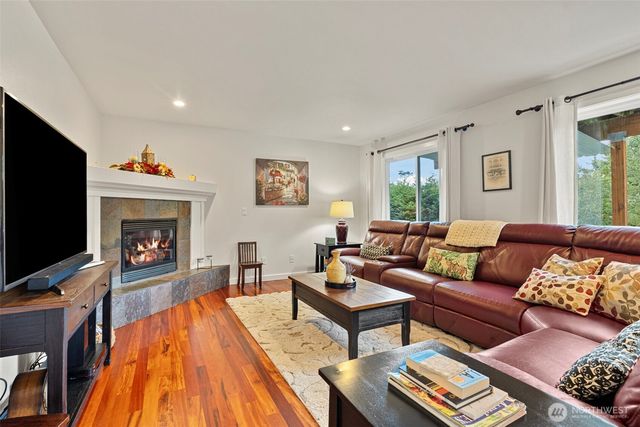 1057 Cascade Lane, Camano Island, WA 98282