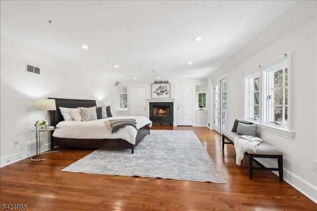 27 Barnsdale Rd, Millburn Twp., NJ 07078