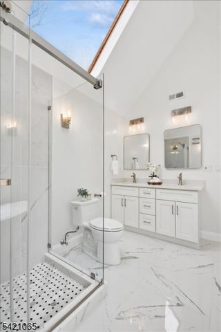 27 Barnsdale Rd, Millburn Twp., NJ 07078