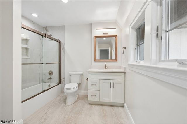 27 Barnsdale Rd, Millburn Twp., NJ 07078