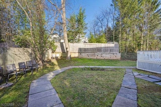 27 Barnsdale Rd, Millburn Twp., NJ 07078