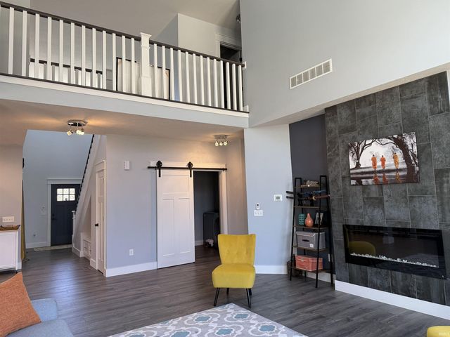 1370 S Smith Road, Bloomington, IN 47401