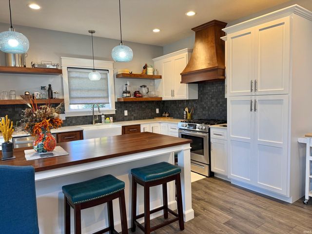 1370 S Smith Road, Bloomington, IN 47401