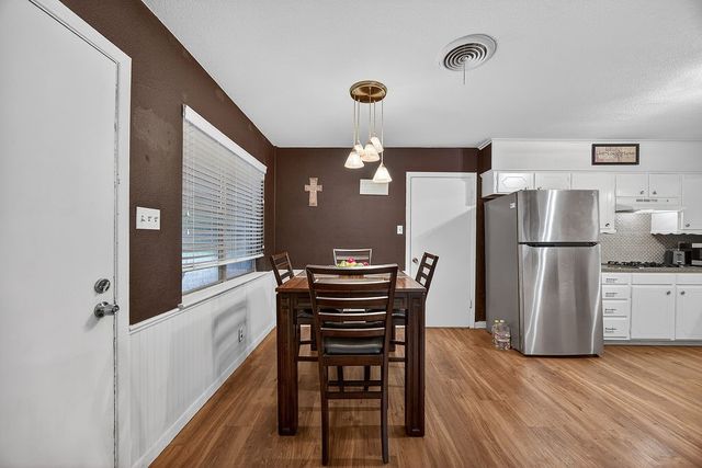 219 W Jefferson Street, Palmer, TX 75152