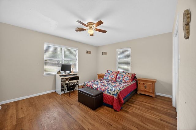 219 W Jefferson Street, Palmer, TX 75152