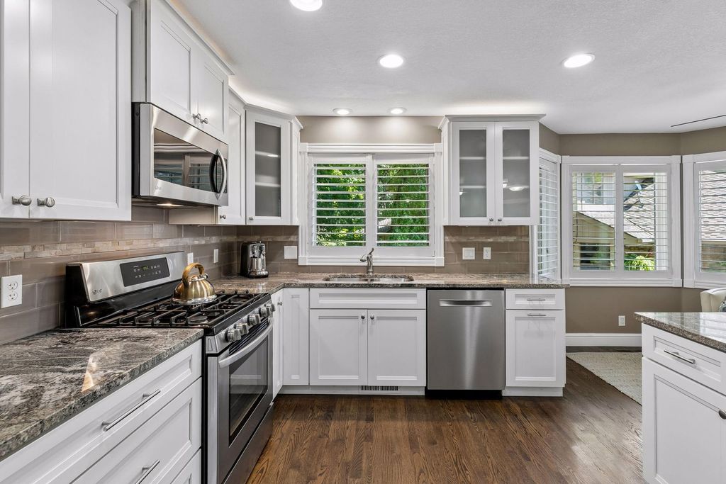 1159 Hollybrook Drive, Wayzata, MN 55391 — photo 4
