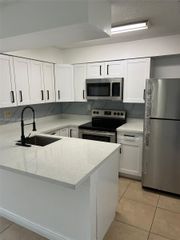 6740 NW 175th Lane N-20, Hialeah, FL 33015
