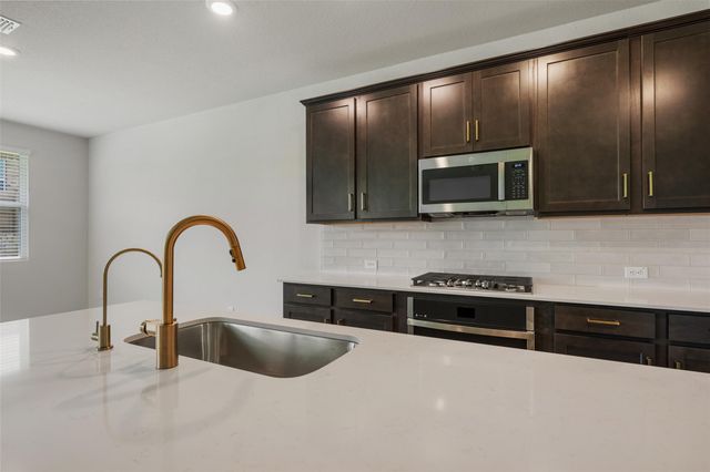 12601 Raven Meadow DR, Buda, TX 78610