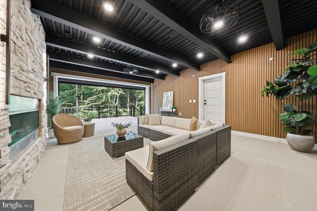 6714 WOODRIDGE RD, New Market, MD 21774