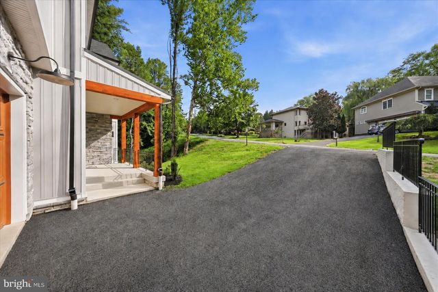 6714 WOODRIDGE RD, New Market, MD 21774